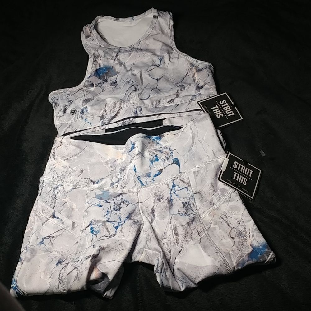 Strut This Bundle